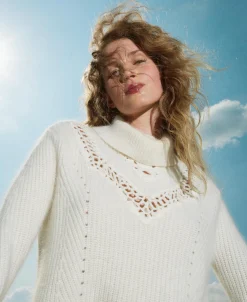 Pull En Angora Mélangé Avec Broderies