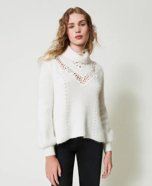 Pull En Angora Mélangé Avec Broderies