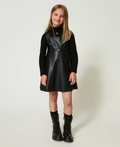 Robe Courte Avec Boucle Oval T