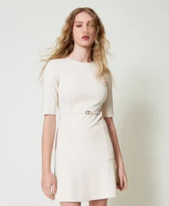 Robe Courte Avec Bride Oval T