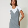 Robe Courte Avec Broderies Et T-shirt