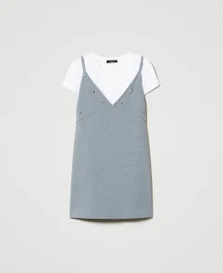 Robe Courte Avec Broderies Et T-shirt