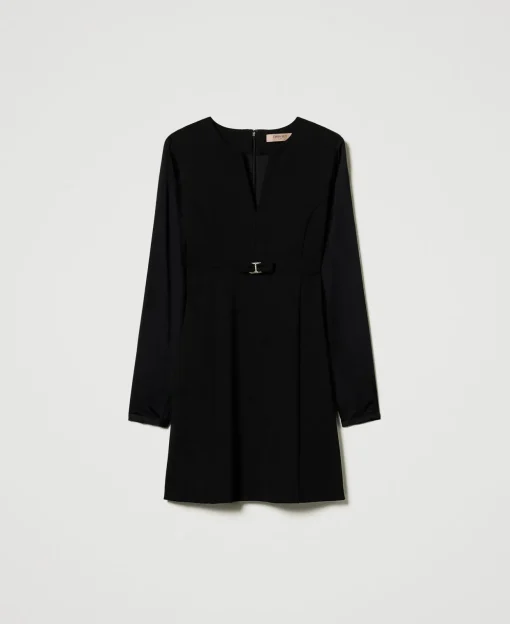 Robe Courte Avec Nœud Et Oval T