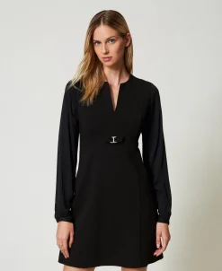 Robe Courte Avec Nœud Et Oval T
