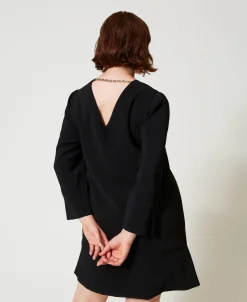 Robe Courte Avec Volant Et Chaîne Oval T