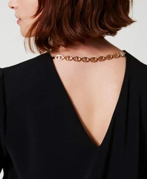 Robe Courte Avec Volant Et Chaîne Oval T