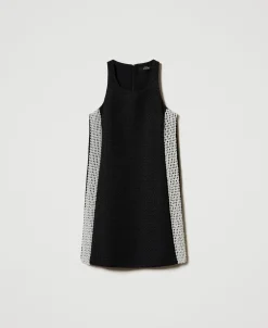 Robe Courte Effet Tissu Natté Avec Perles