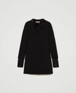 Robe Courte En Crêpe Avec Détails En Satin