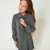 Robe Courte En Flanelle Avec Cravate