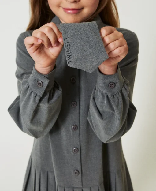 Robe Courte En Flanelle Avec Cravate