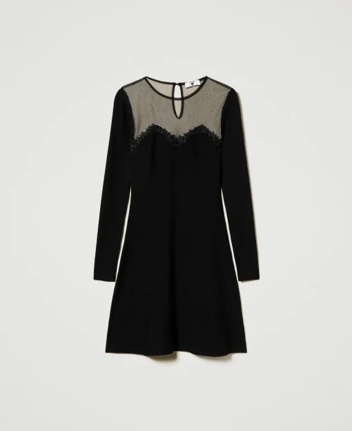 Robe Courte En Maille Avec Tulle Et Broderie