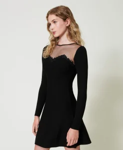 Robe Courte En Maille Avec Tulle Et Broderie