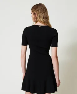 Robe Courte En Maille Avec Dentelle