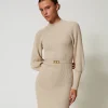 Robe Courte En Maille Côtelée Avec Ceinture