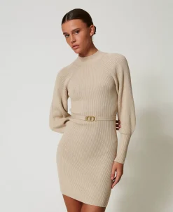 Robe Courte En Maille Côtelée Avec Ceinture