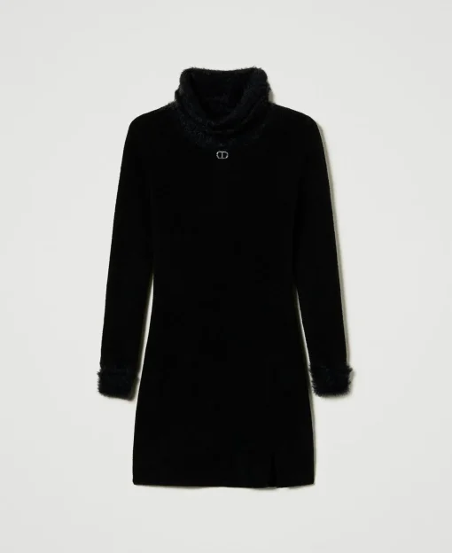 Robe Courte En Maille Effet Fourrure
