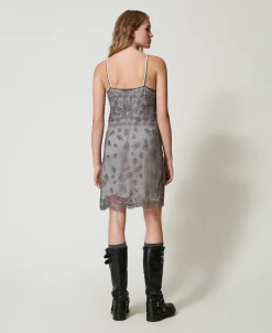 Robe Courte En Tulle Avec Broderie Réalisée à La Main