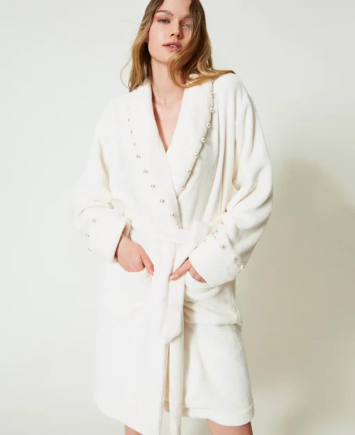 Robe De Chambre En Fausse Fourrure Avec Perles