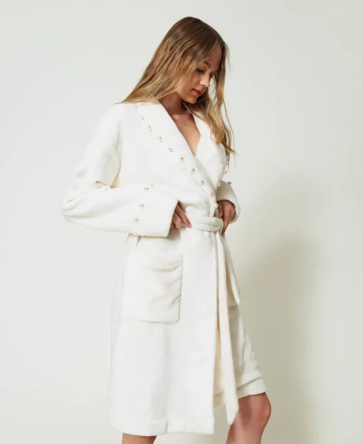 Robe De Chambre En Fausse Fourrure Avec Perles