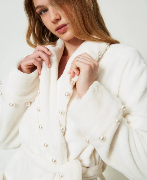 Robe De Chambre En Fausse Fourrure Avec Perles