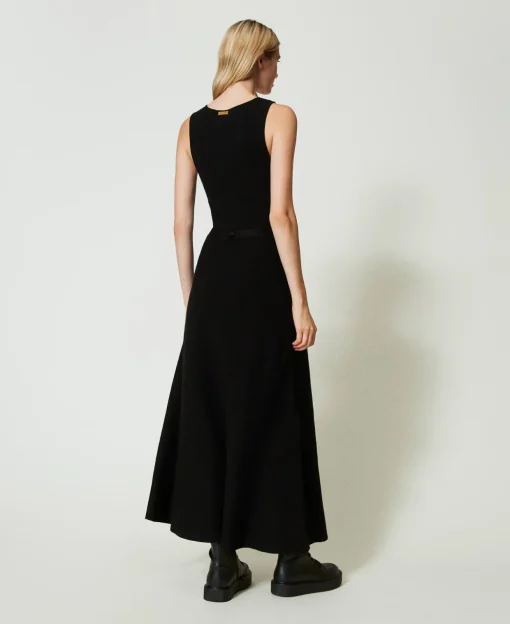 Robe Longue En Maille Avec Ceinture