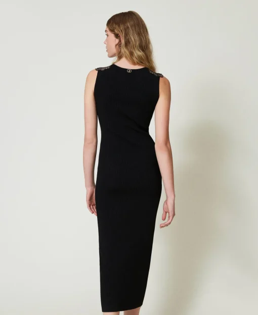 Robe Longue En Maille Avec Dentelle