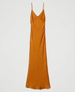 Robe Longue En Satin Avec Bretelles Spaghetti