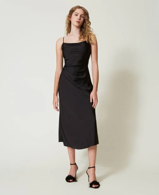 Robe Midi En Satin Avec Drapé