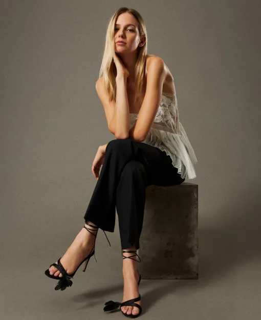 Sandales Avec Lacets Et Plumes