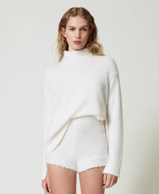 Short En Maille D’angora Mélangé Avec Perles