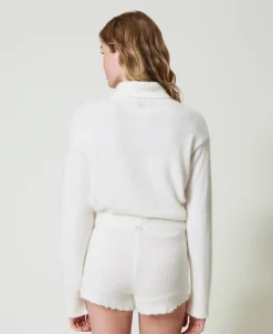 Short En Maille D’angora Mélangé Avec Perles