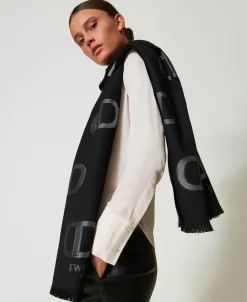 Étole Avec Motif Oval T Et Fil Coupé