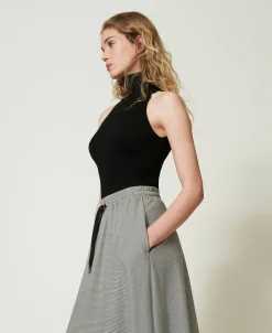 Top Ajusté En Maille Avec Encolure Américaine