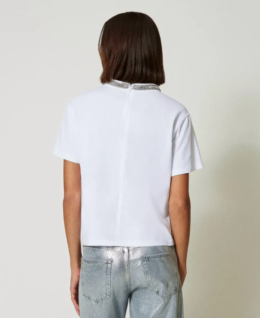 T-shirt Avec Broderie Réalisée à La Main
